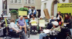 Bild: Szene vor dem alten Künzelsauer Rathaus